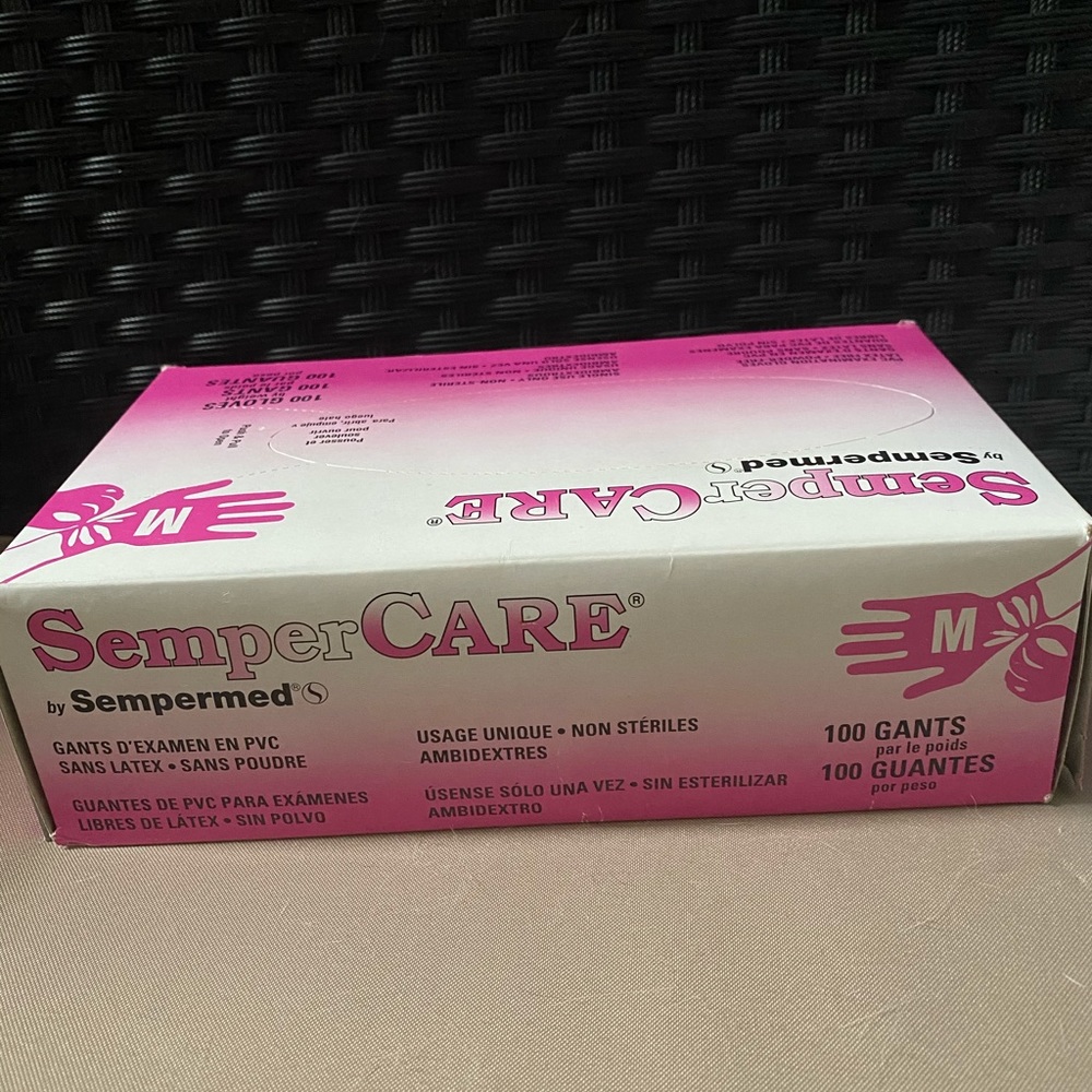 New vinyl gloves 100 pc per pack